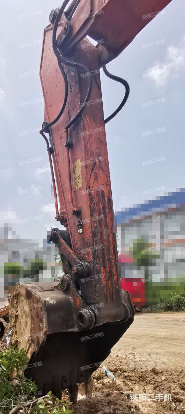 小臂整体左后（工作和回转装置）