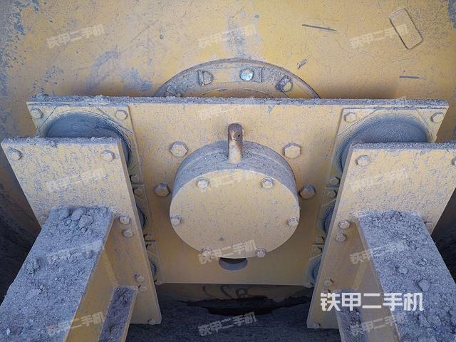 工作装置1（工作装置）