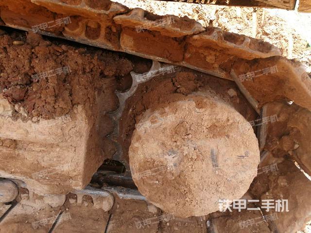 右驱动轮(行走机构) 右驱动轮(行走机构)
