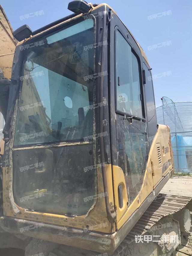 驾驶室左前45度（驾驶室部分）