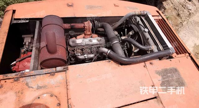 发动机室（上车部件）