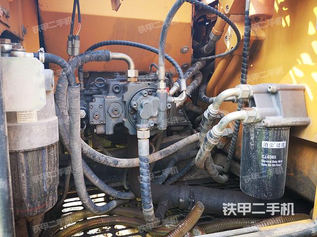 液压泵斜45 左（大件舱室）