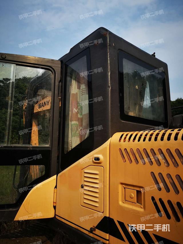 驾驶室左后45度（驾驶室部分）