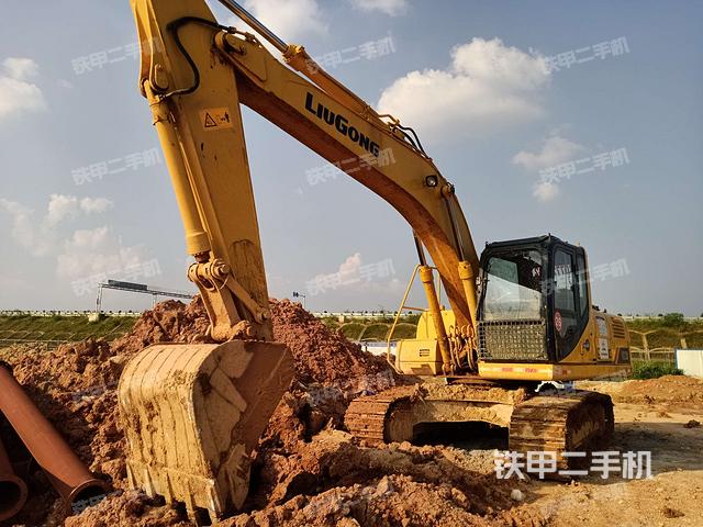 柳工clg920d挖掘机