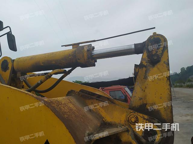 铲斗油缸侧面（工作装置）