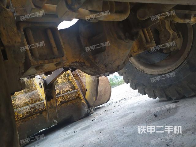 前驱动桥（液压/传动系统）