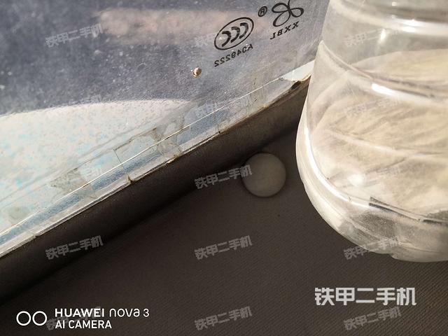 后窗玻璃角标（驾驶室部分）