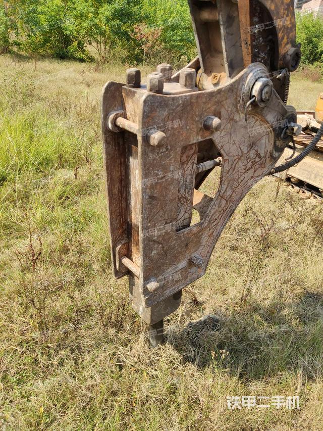 铲斗右后整体（工作和回转装置）