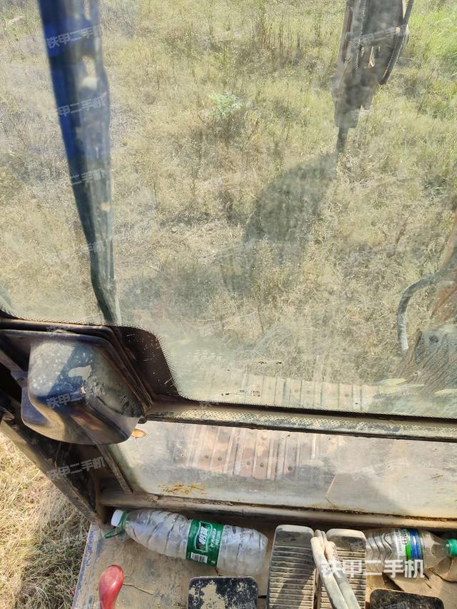 右侧玻璃角标（驾驶室部分）