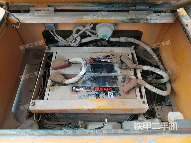 岳阳市二手三一重工sy215c挖掘机-电瓶实拍图-274