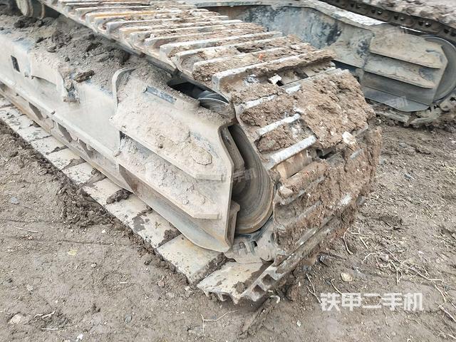 右侧行走马达盖板（行走机构）