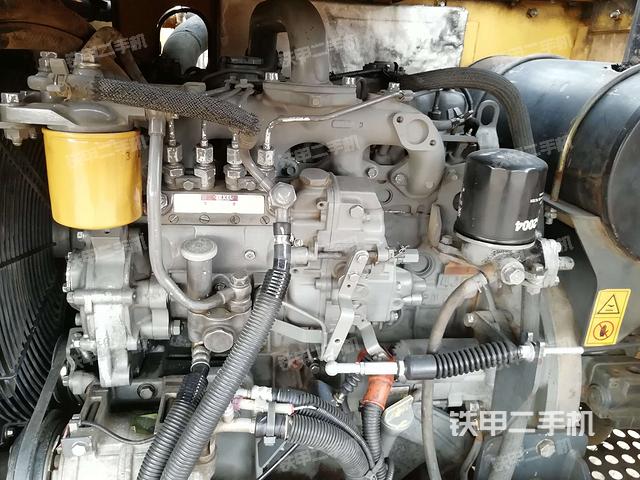 发动机室(上车部件) 发动机室(上车部件)