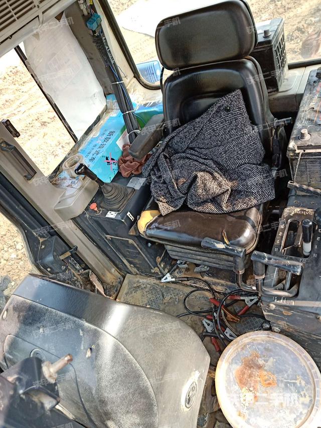 驾驶室内部（驾驶室/操作室）