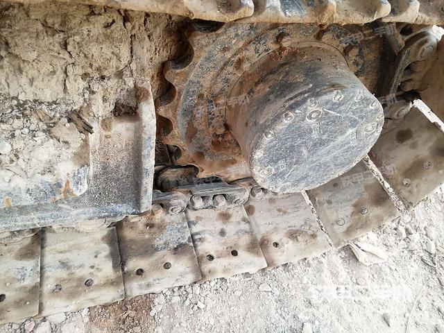 右驱动轮(行走机构) 右驱动轮(行走机构)