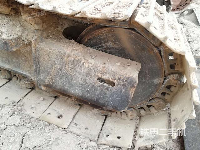 左导向轮(行走机构) 左导向轮(行走机构)