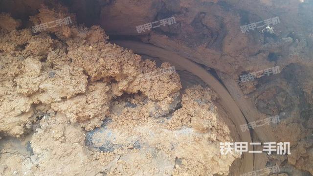 右导向轮(行走机构) 右导向轮(行走机构)