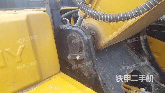 大臂根部 斜视(工作和回转装置) 大臂根部 斜视(工作和回转装置)