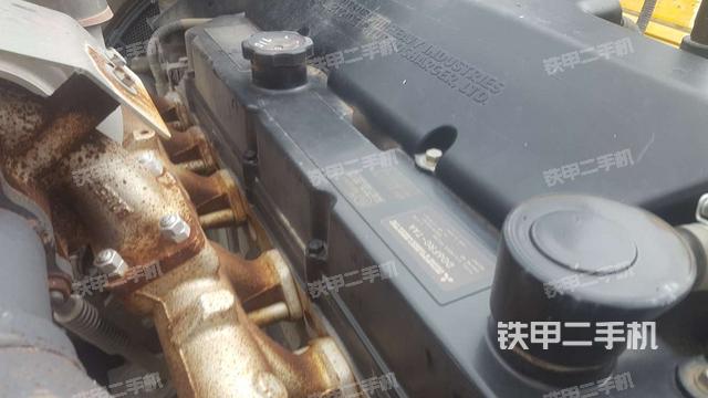 气门室盖螺丝特写(上车部件) 气门室盖螺丝特写(上车部件)