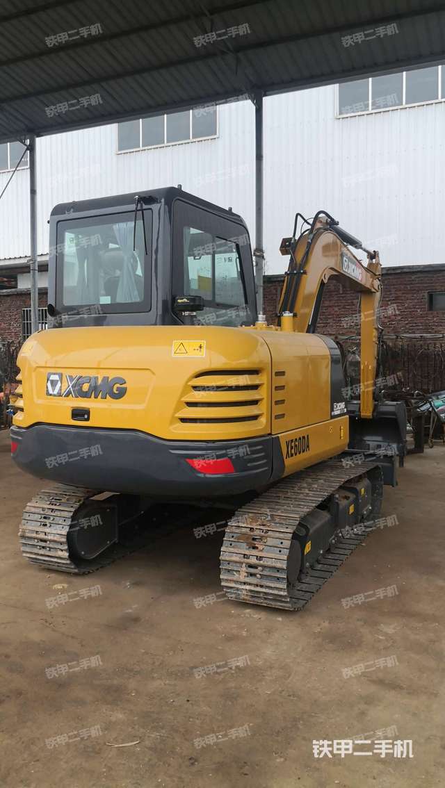 徐工xe60da挖掘机