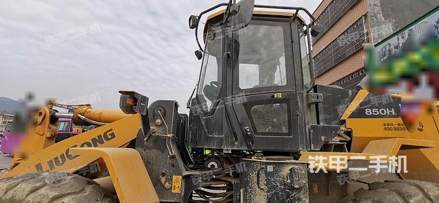 驾驶室正侧（驾驶室部分）