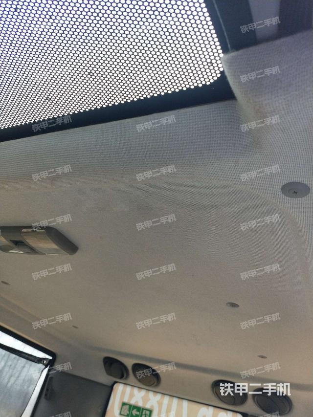 顶棚整体（驾驶室部分）