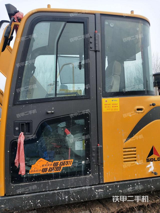  驾驶室正侧（驾驶室部分）