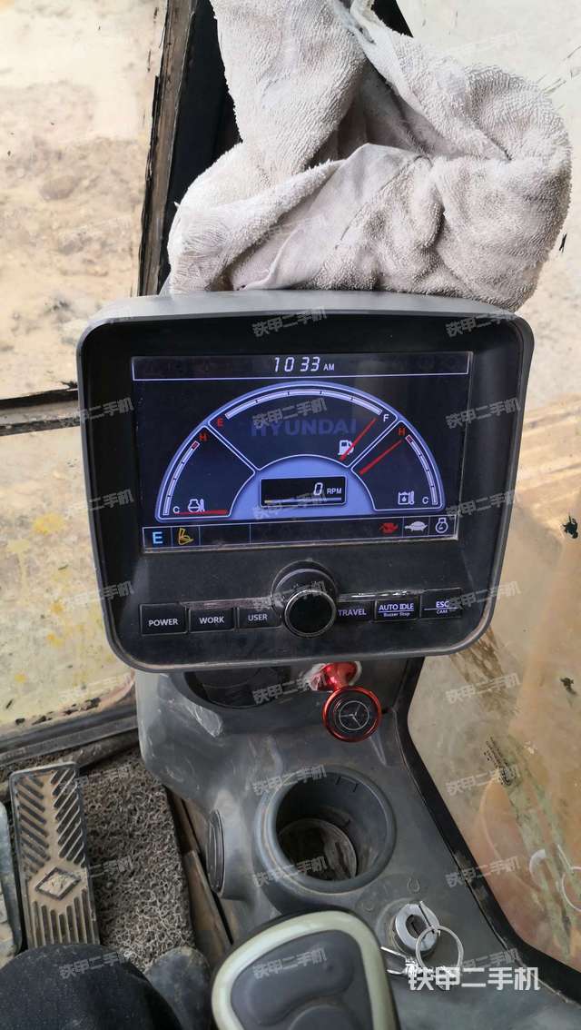 现代r225lc- 9挖掘机