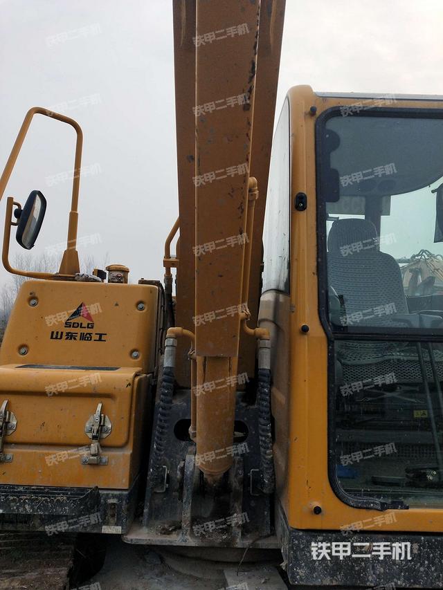 大臂根部 斜（工作和回转装置）