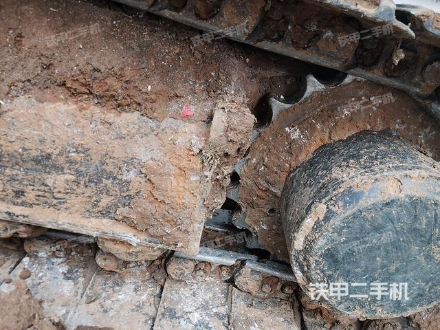 左驱动轮(行走机构) 左驱动轮(行走机构)