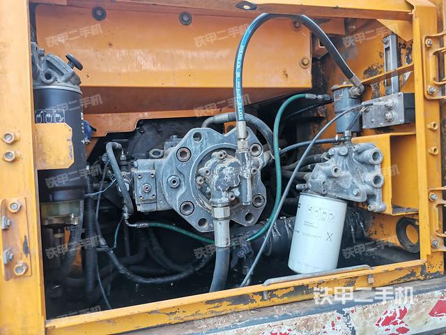 液压泵斜45 右(大件舱室) 液压泵斜45 右(大件舱室)