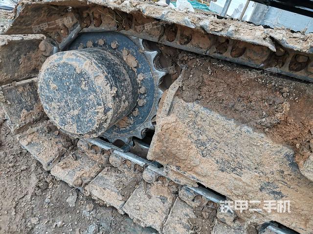 右驱动轮(行走机构) 右驱动轮(行走机构)