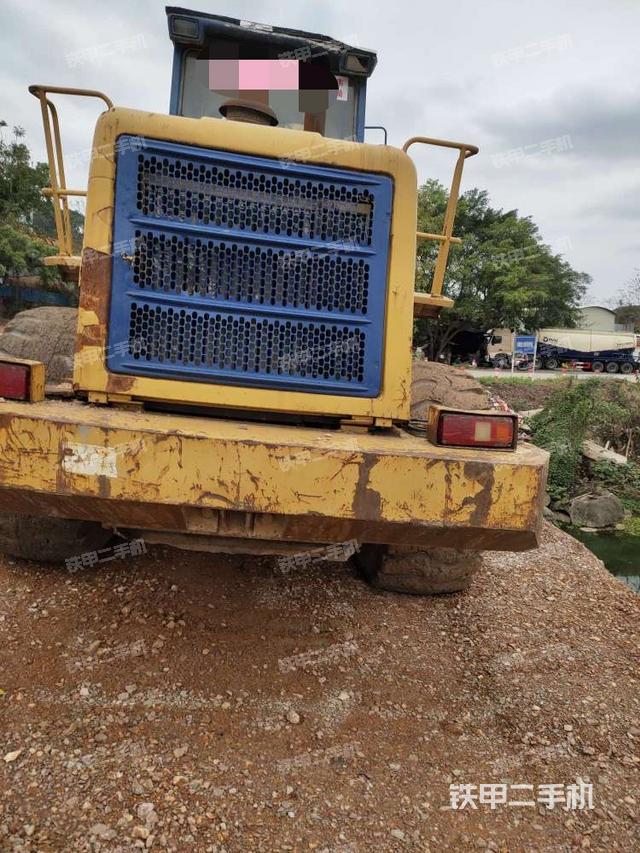 正后方（整机外观）