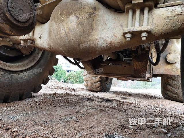 前驱动桥（液压/传动系统）