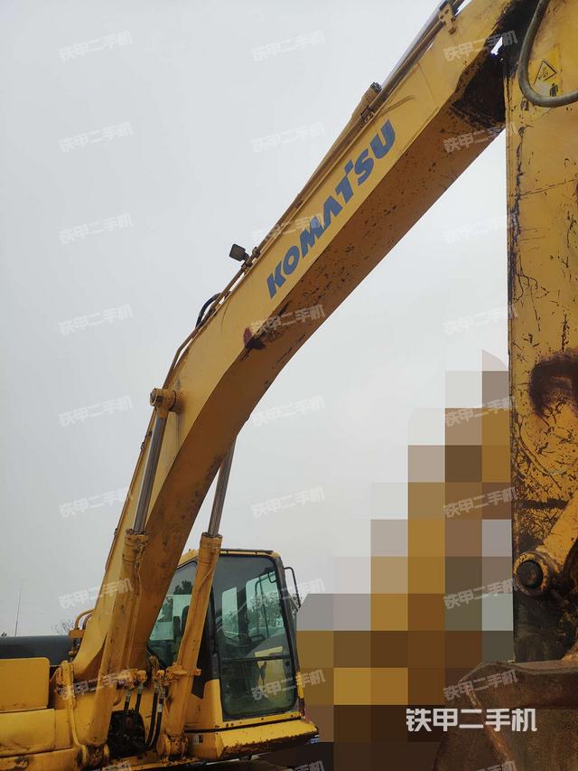 大臂整体 右侧(工作和回转装置) 大臂整体 右侧(工作和回转装置)