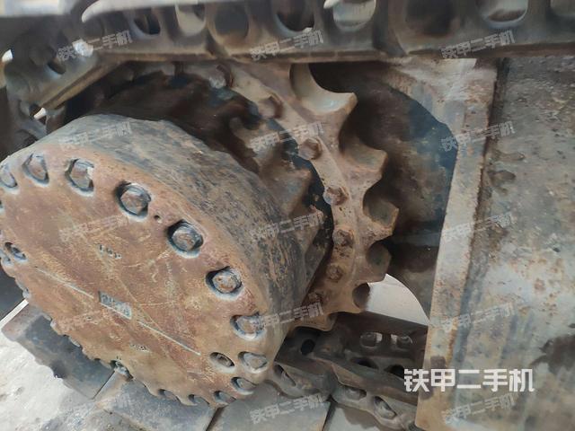 右驱动轮(行走机构) 右驱动轮(行走机构)