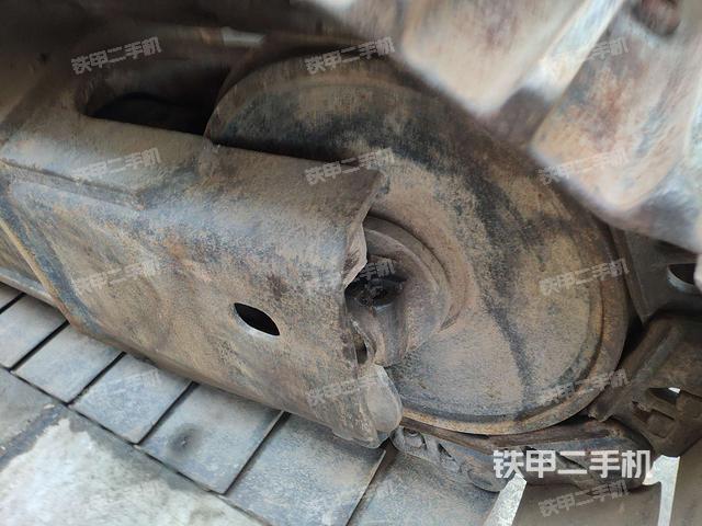 右导向轮(行走机构) 右导向轮(行走机构)