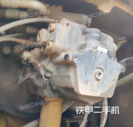 液压泵斜45 左(大件舱室) 液压泵斜45 左(大件舱室)