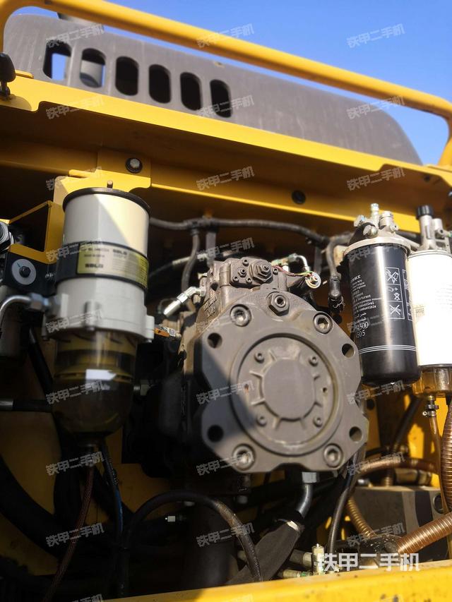 液压泵斜45 左（大件舱室）