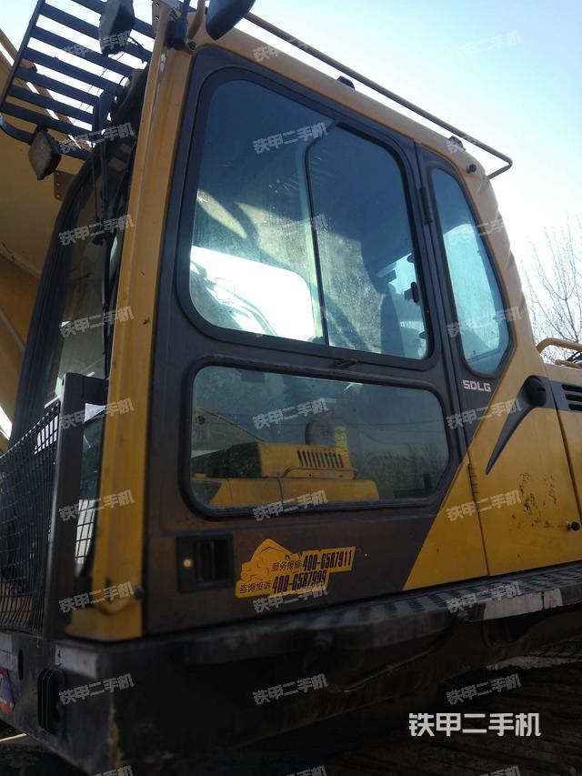 驾驶室左前45度（驾驶室部分）