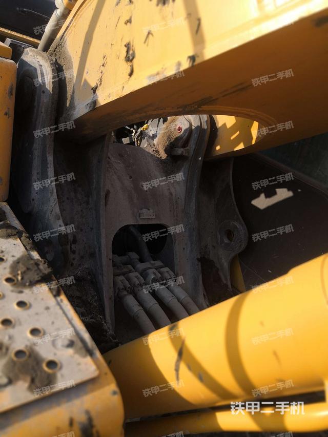 大臂根部 斜视（工作和回转装置）