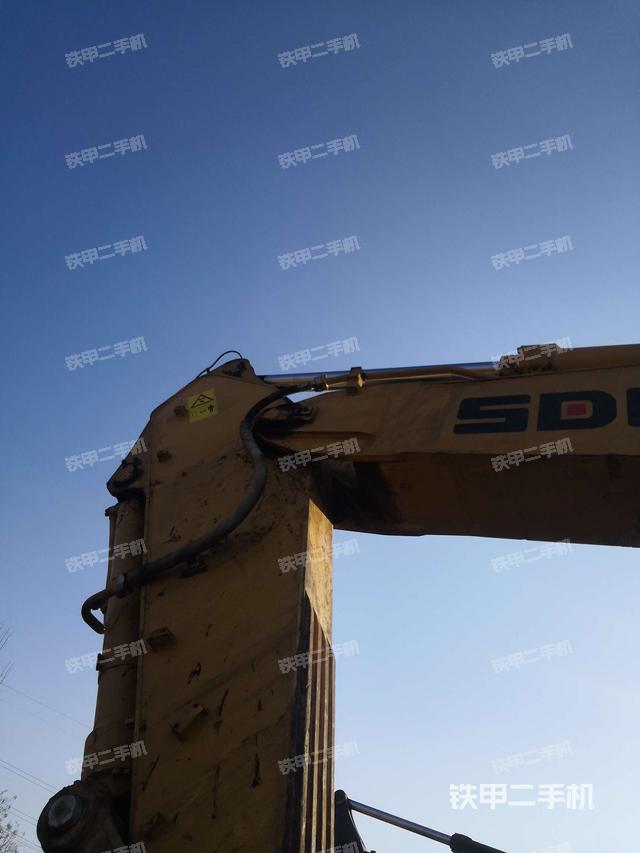 小臂整体左后（工作和回转装置）