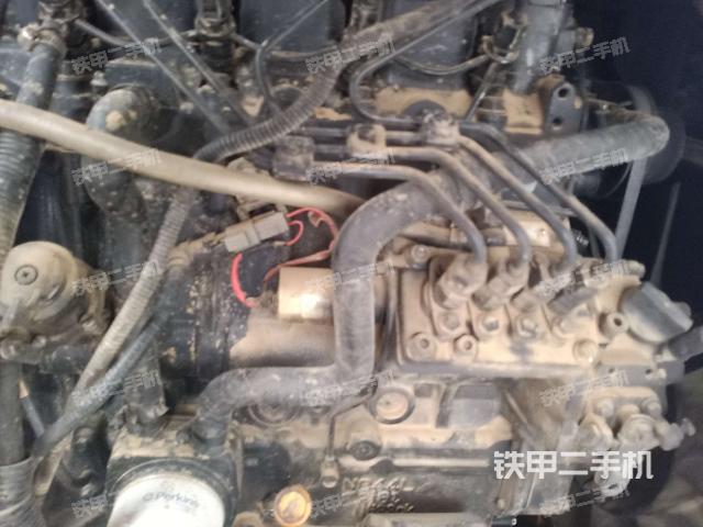 发动机室（上车部件）