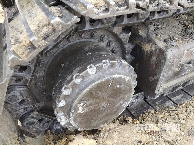 右驱动轮(行走机构) 右驱动轮(行走机构)