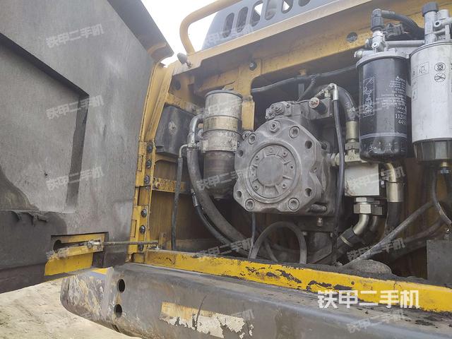 液压泵室(大件舱室) 液压泵室(大件舱室)