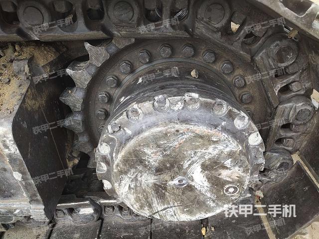 左驱动轮(行走机构) 左驱动轮(行走机构)