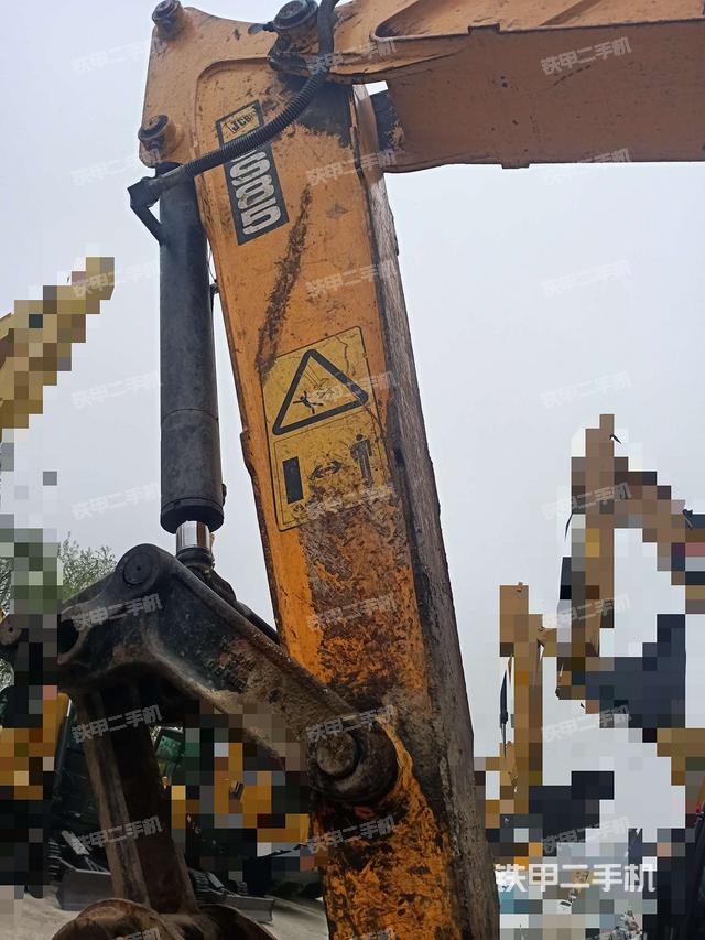 小臂整体左后（工作和回转装置）