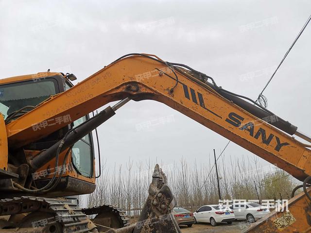 大臂整体 右侧（工作和回转装置）