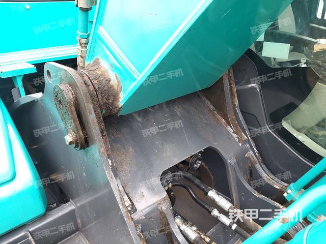 大臂根部 斜视（工作和回转装置）