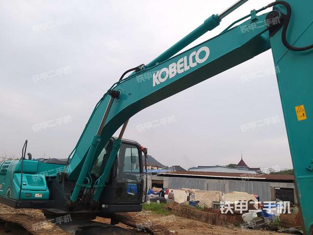 大臂整体 右侧（工作和回转装置）