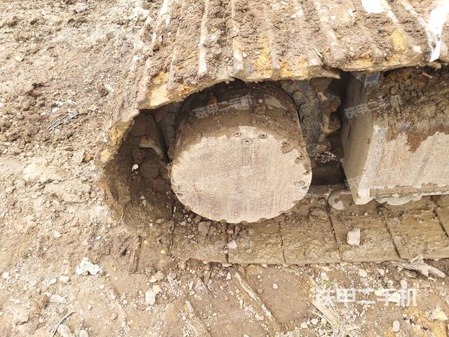 右驱动轮（行走机构）